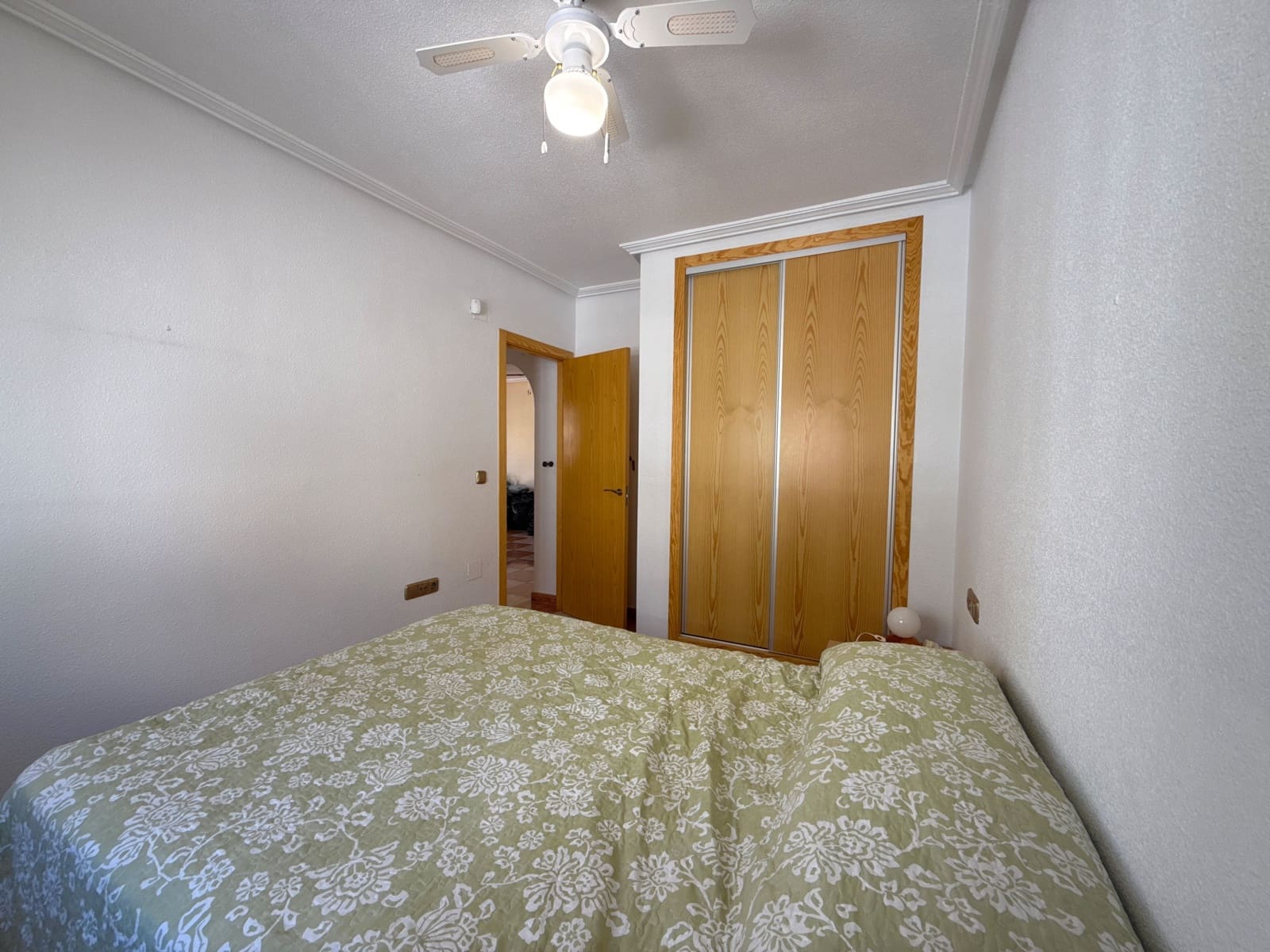 2 soveværelse Byhus til salg i Cabo Roig med swimmingpool garage - € 189.950 (Ref: 9099637)