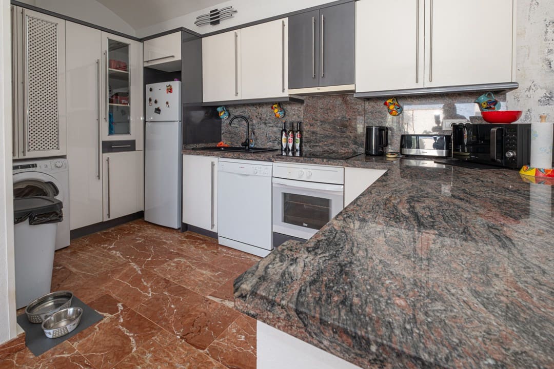 2 soveværelse Lejlighed til salg i Las Ramblas Golf med swimmingpool garage - € 189.000 (Ref: 9109565)