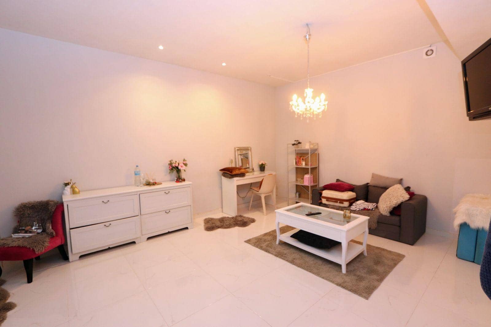 5 camera da letto Villa in vendita in Villamartin con piscina garage - 499.000 € (Rif: 9110965)