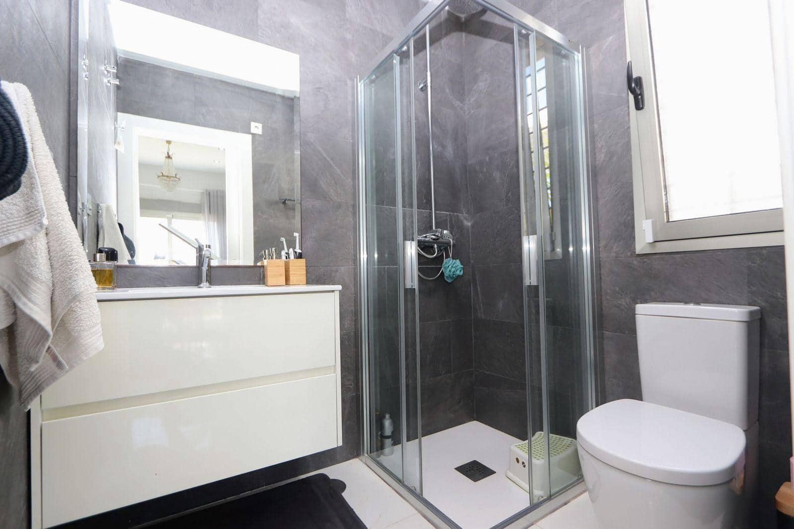 5 camera da letto Villa in vendita in Villamartin con piscina garage - 499.000 € (Rif: 9110965)