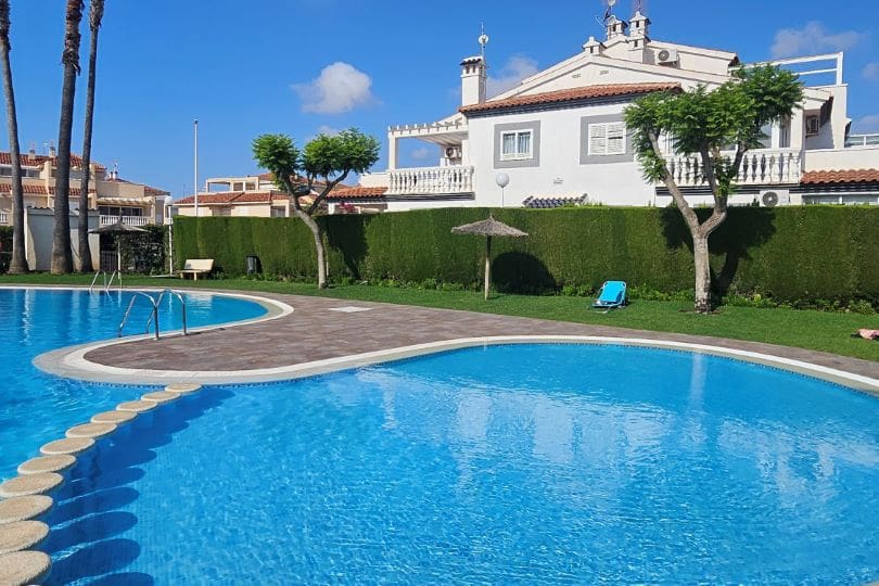 2 bedroom Apartment for sale in Playa Flamenca with pool - € 195,800 (Ref: 9113049)