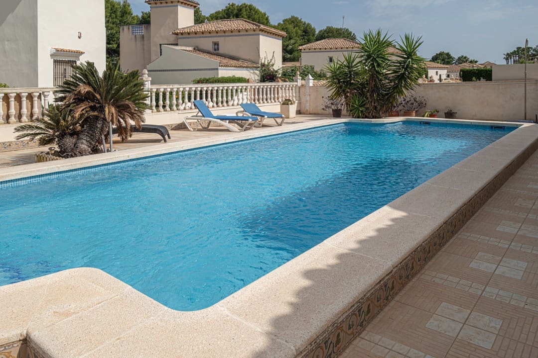 3 soveværelse Villa til salg i Las Ramblas Golf med swimmingpool garage - € 465.000 (Ref: 9113122)