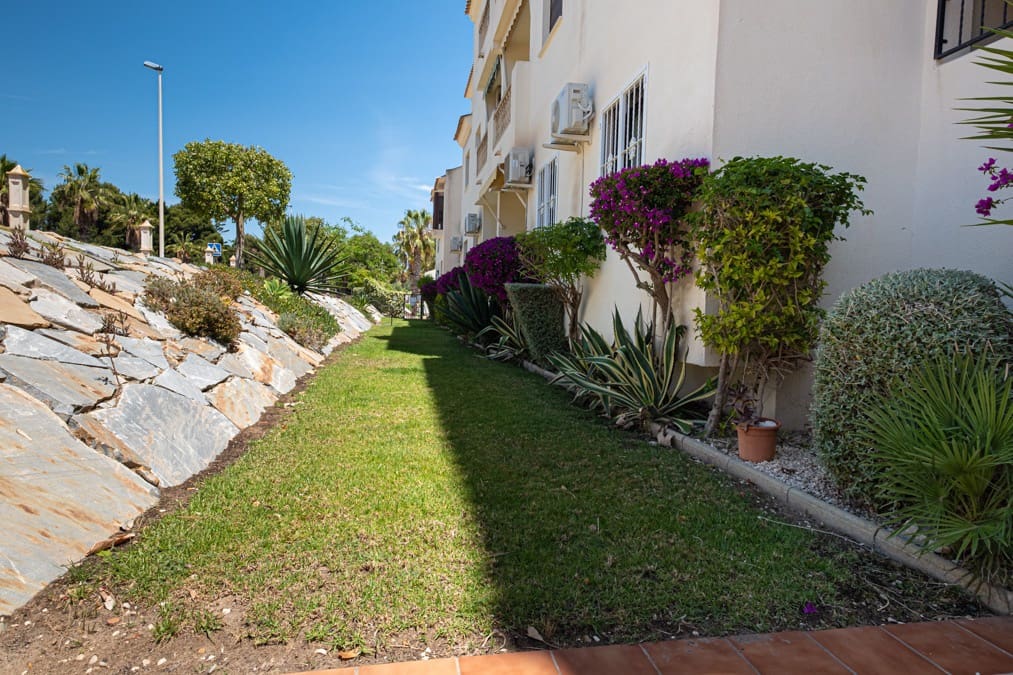 3 soveværelse Lejlighed til salg i Las Ramblas Golf med swimmingpool garage - € 219.000 (Ref: 9113237)