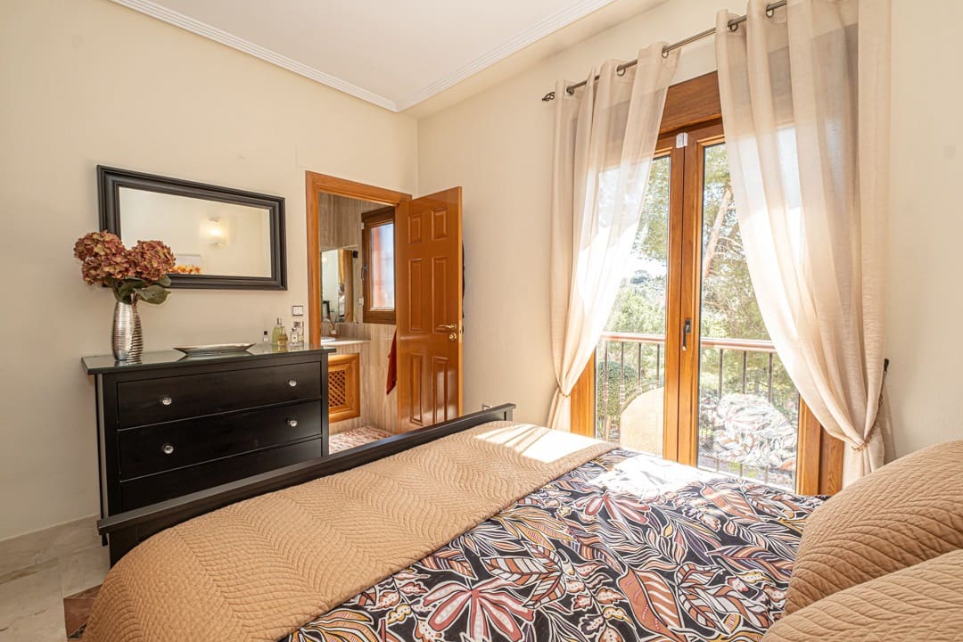 3 sypialnia Apartament na sprzedaż w Las Ramblas Golf z basenem garażem - 369 000 € (Ref: 9117451)