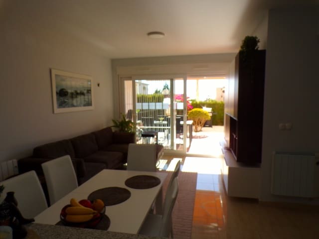 2 Zimmer Apartment zu verkaufen in Villamartin, Orihuela mit Pool Garage - 219.995 € (Ref: 9131135)