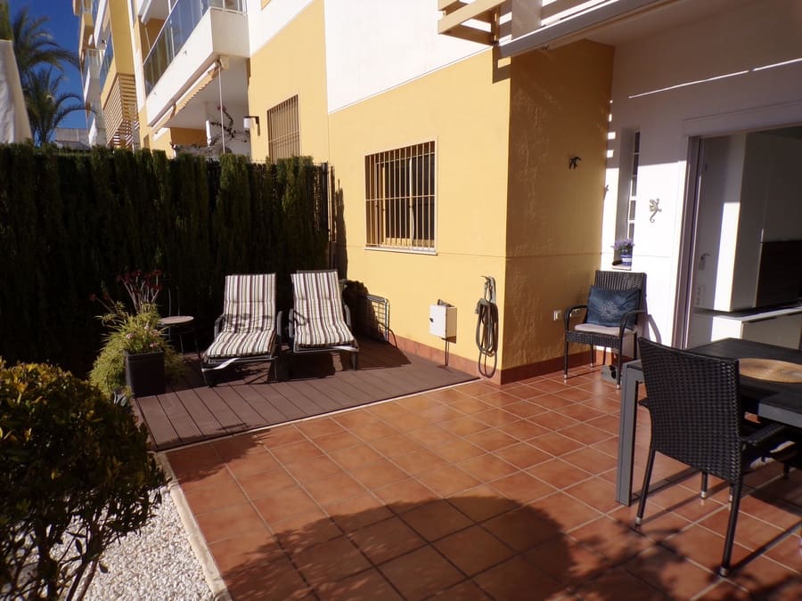 2 bedroom Apartment for sale in Villamartin with pool garage - € 219,995 (Ref: 9131135)