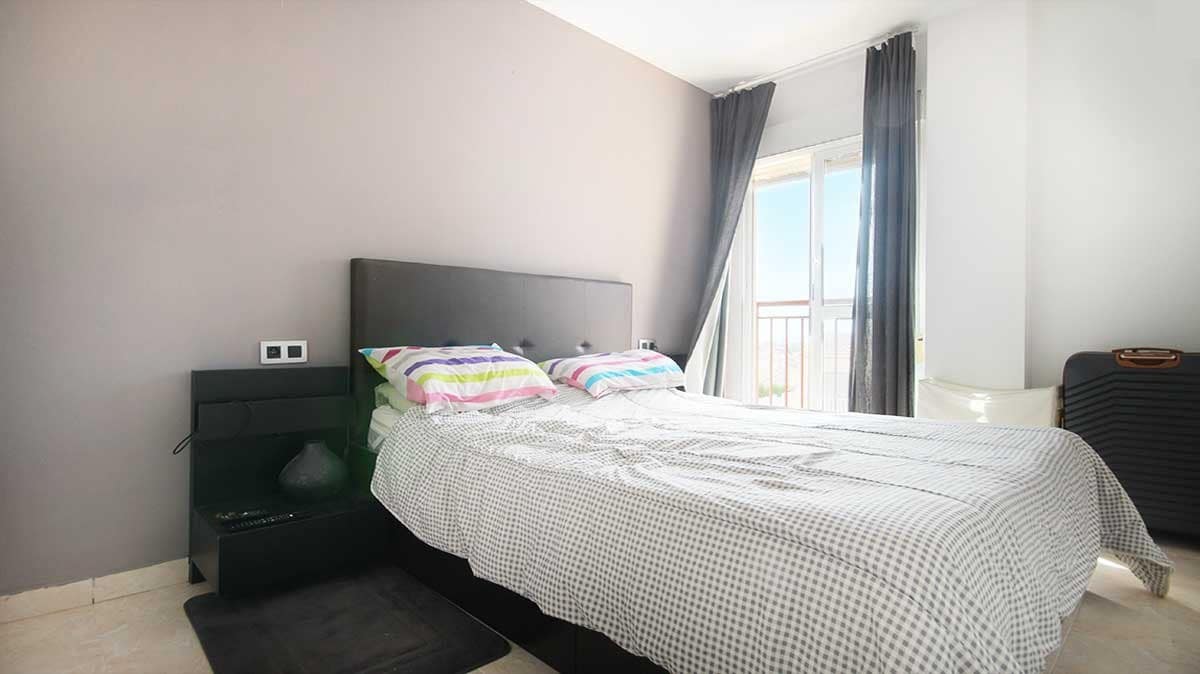 3 sypialnia Apartament na sprzedaż w La Florida z basenem - 194 900 € (Ref: 9131139)