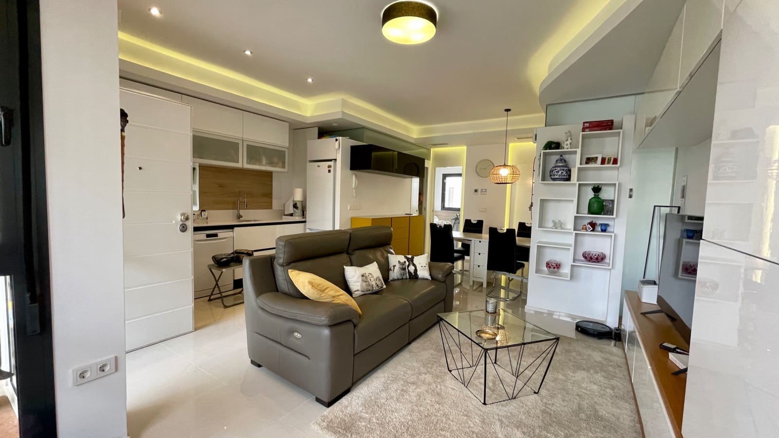 2 soverom Leilighet til salgs i Los Dolses med svømmebasseng garasje - € 229 000 (Ref: 9135641)