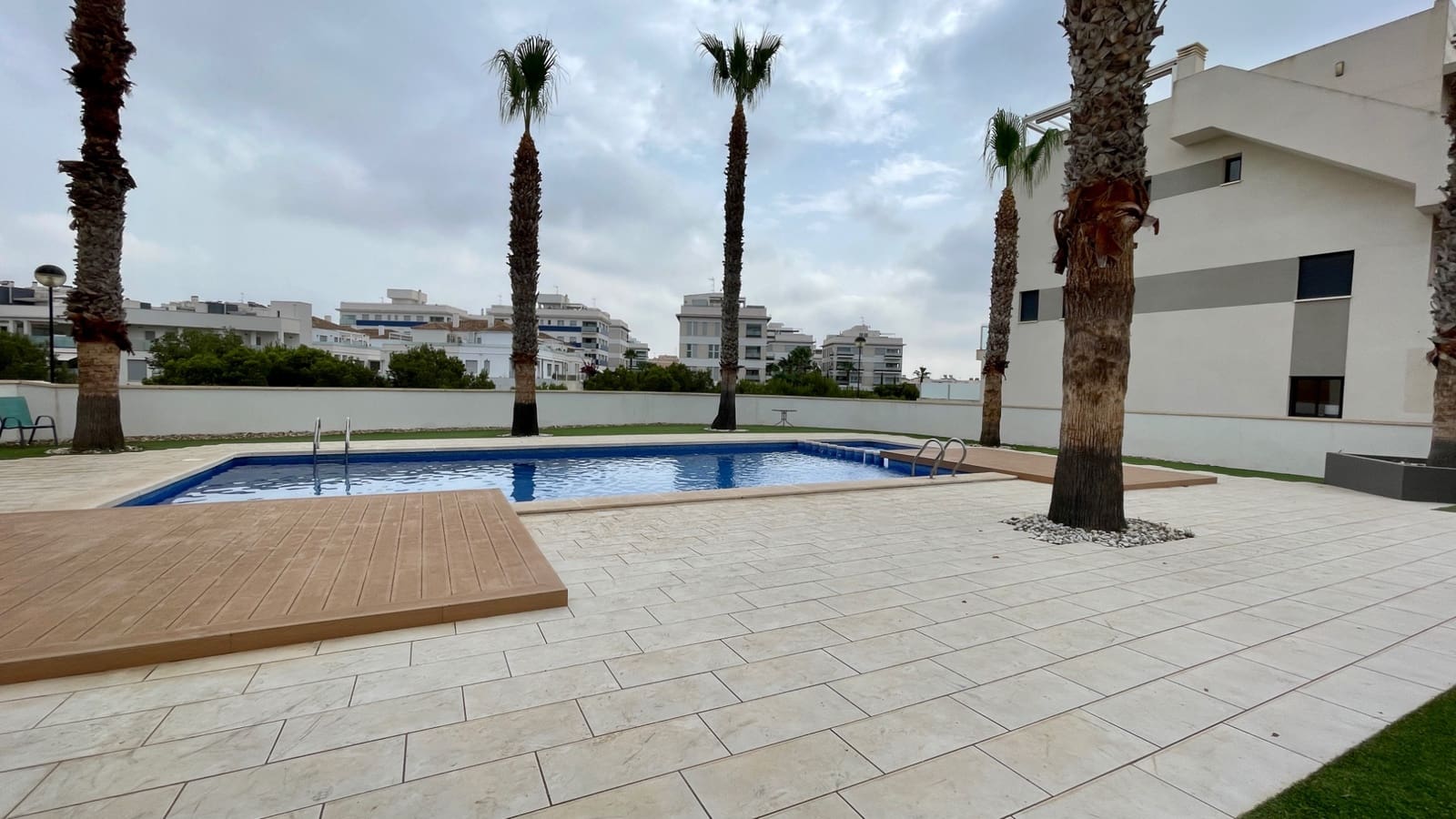 2 soverom Leilighet til salgs i Los Dolses med svømmebasseng garasje - € 229 000 (Ref: 9135641)