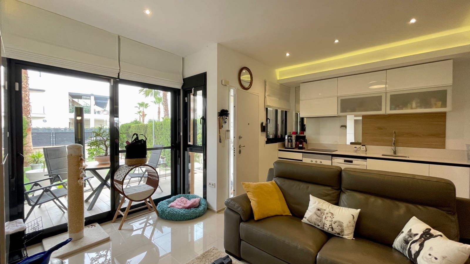 2 soverom Leilighet til salgs i Los Dolses med svømmebasseng garasje - € 229 000 (Ref: 9135641)