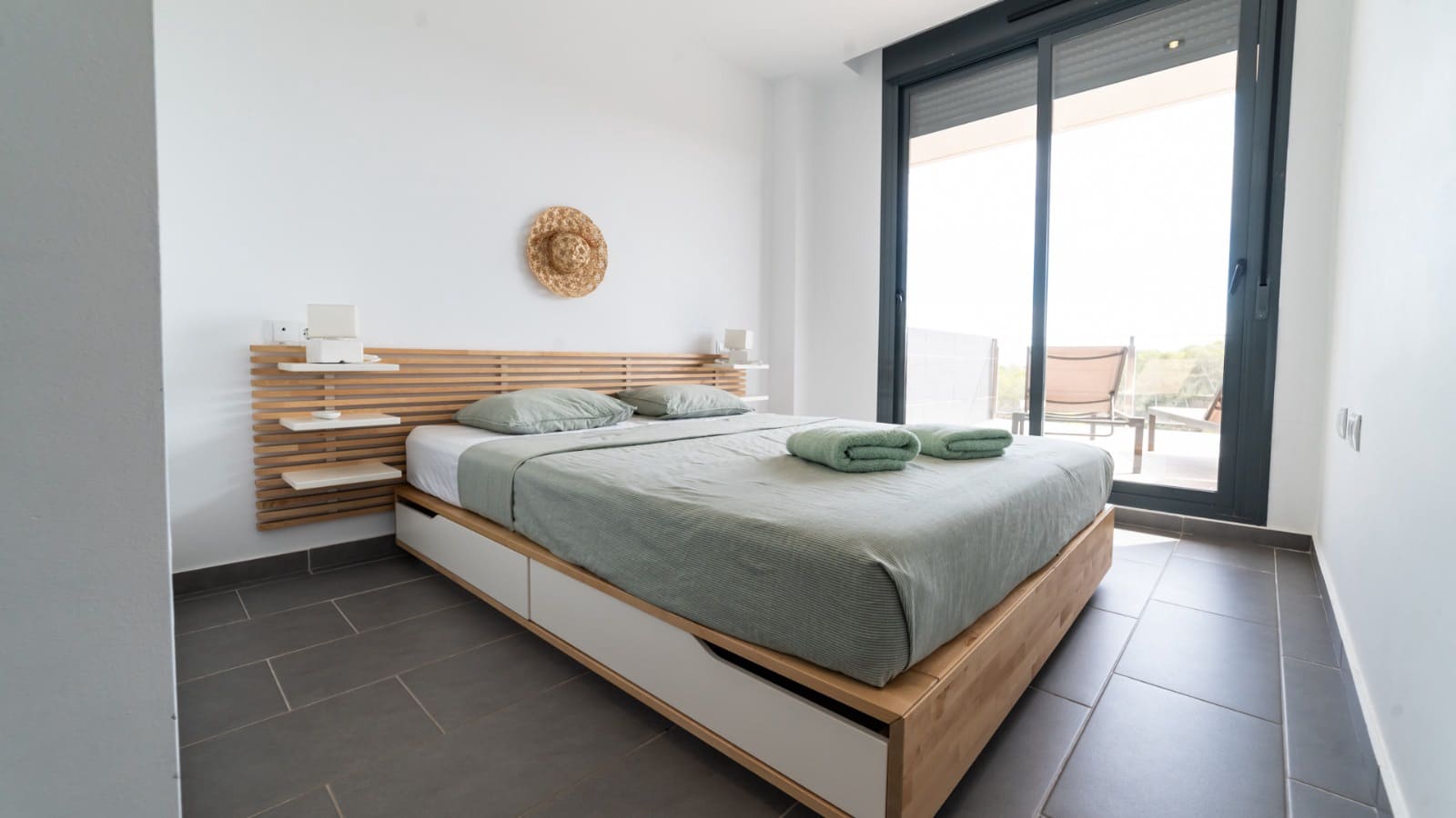 2 soveværelse Lejlighed til salg i Villamartin med swimmingpool garage - € 270.000 (Ref: 9135923)