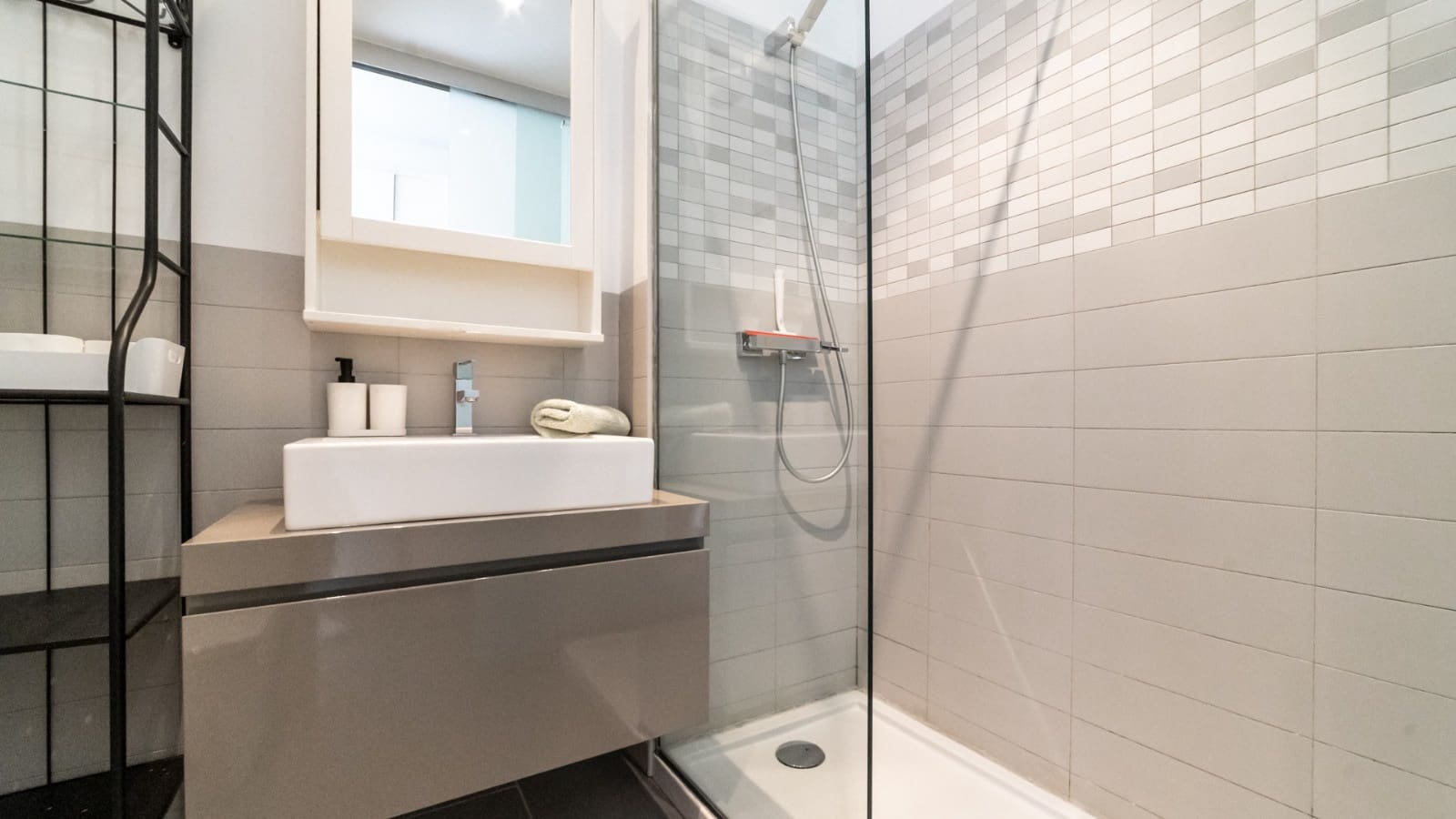 2 soveværelse Lejlighed til salg i Villamartin med swimmingpool garage - € 270.000 (Ref: 9135923)