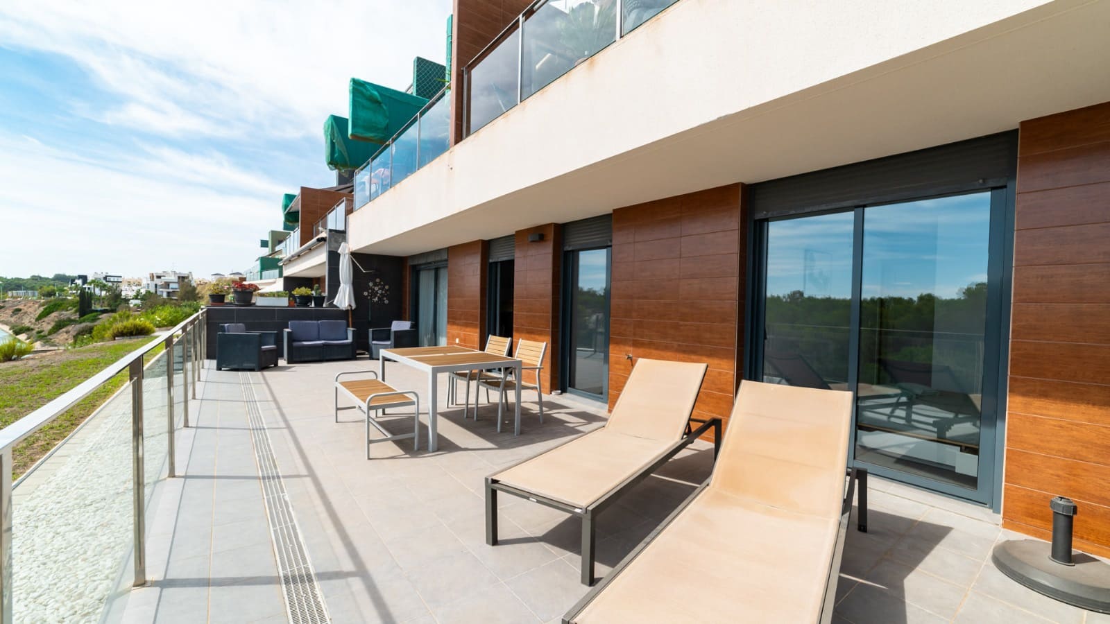 2 soveværelse Lejlighed til salg i Villamartin med swimmingpool garage - € 270.000 (Ref: 9135923)