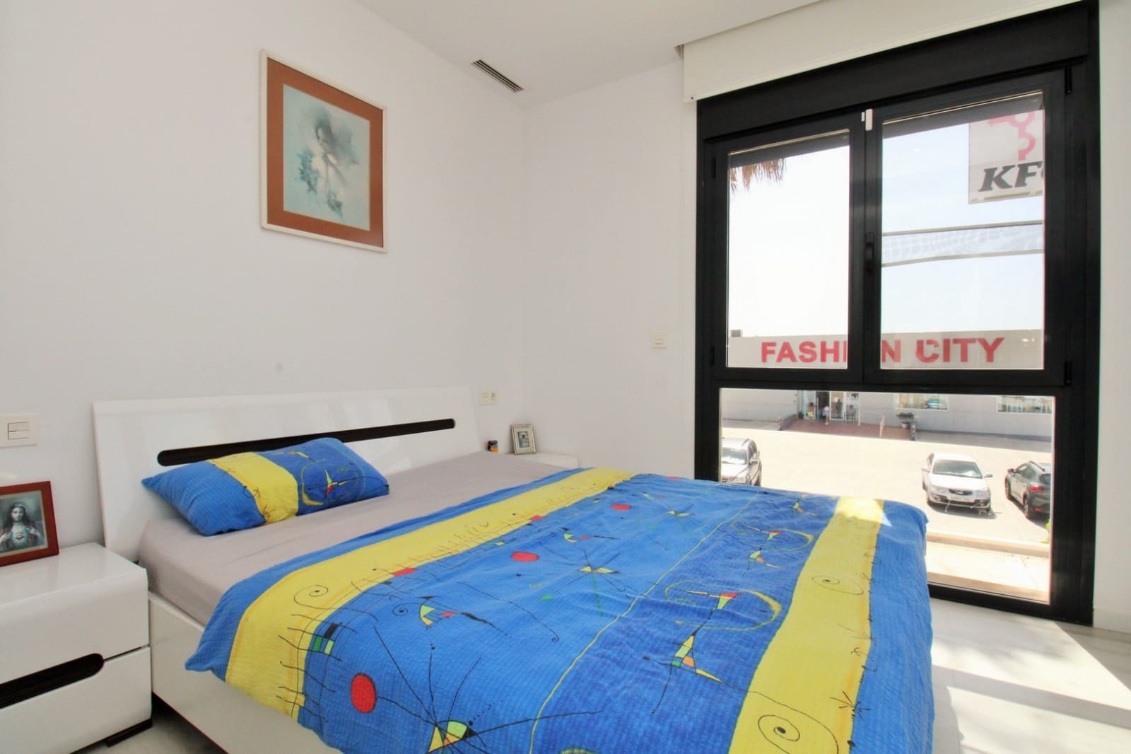 3 makuuhuone Huvila myytävänä paikassa Orihuela Costa mukana uima-altaan 
autotalli - 499 000 € (Ref: 9145800)