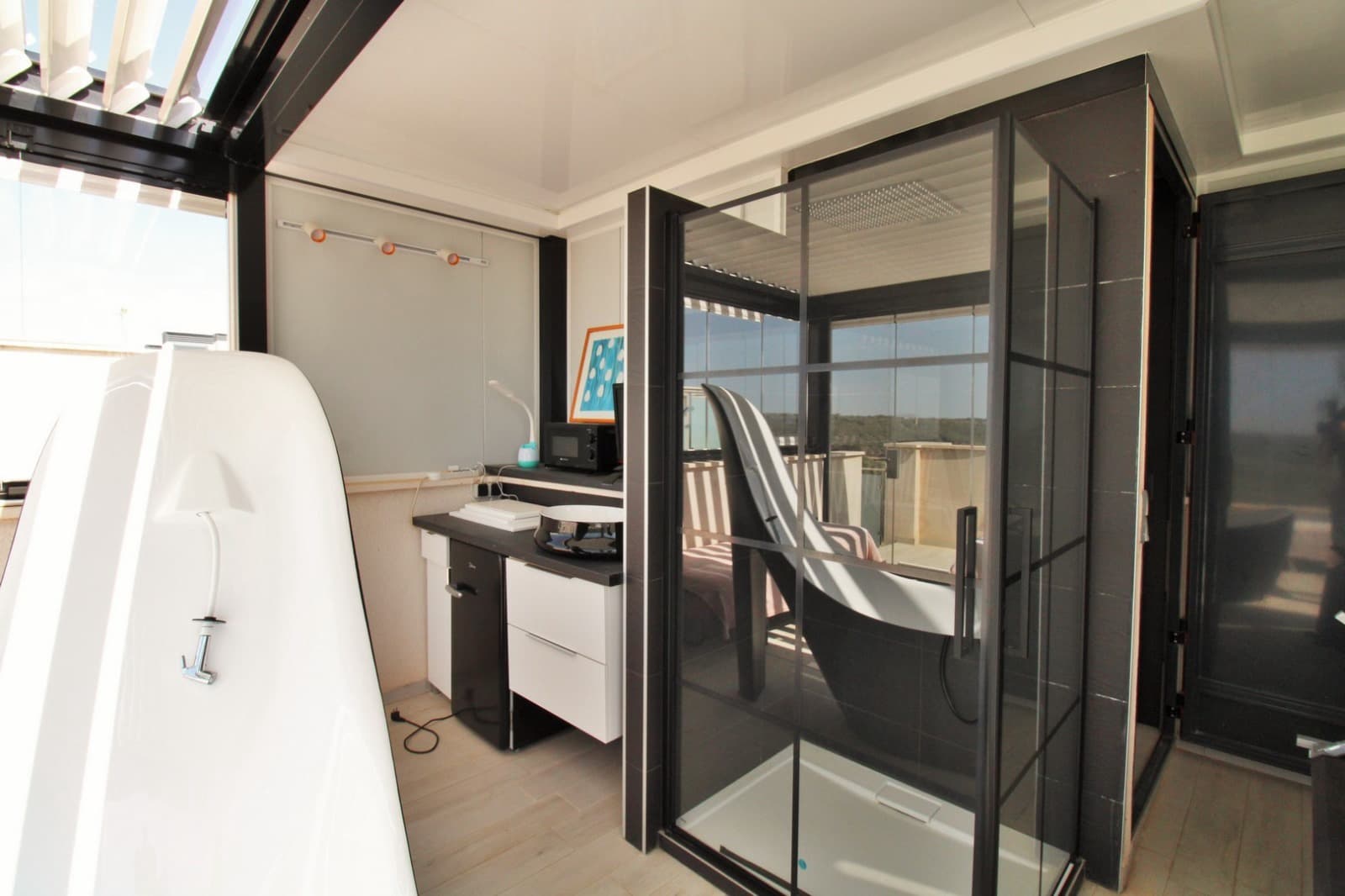 3 makuuhuone Huvila myytävänä paikassa Orihuela Costa mukana uima-altaan 
autotalli - 499 000 € (Ref: 9145800)