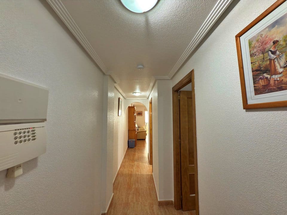 2 bedroom Apartment for sale in Playa Flamenca with pool - € 129,000 (Ref: 9146031)