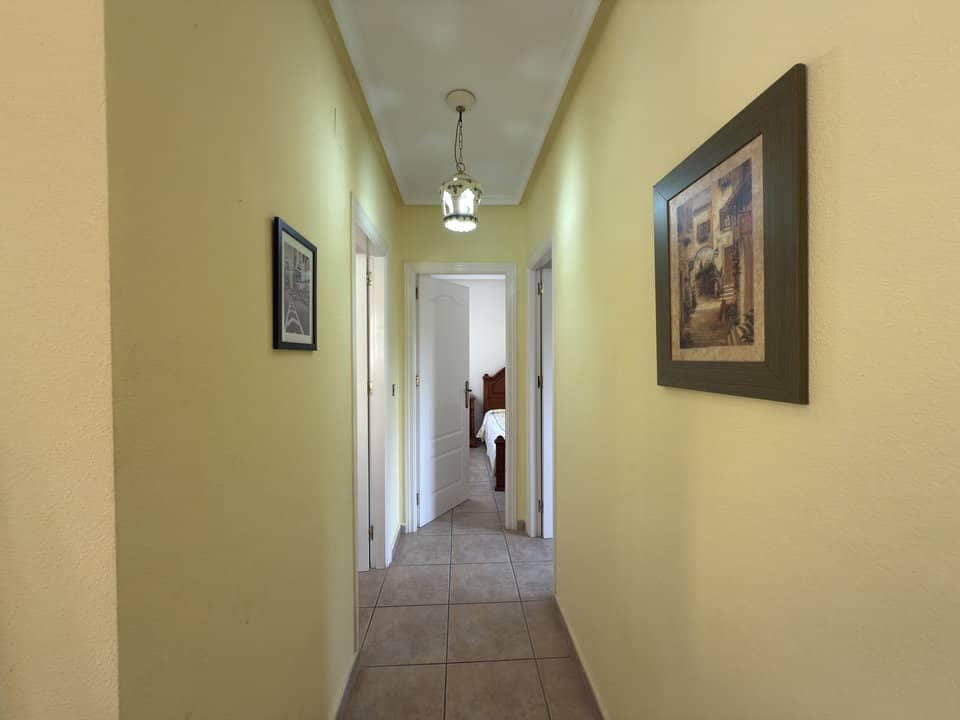 4 soveværelse Villa til salg i Villamartin med swimmingpool garage - € 355.000 (Ref: 9146040)