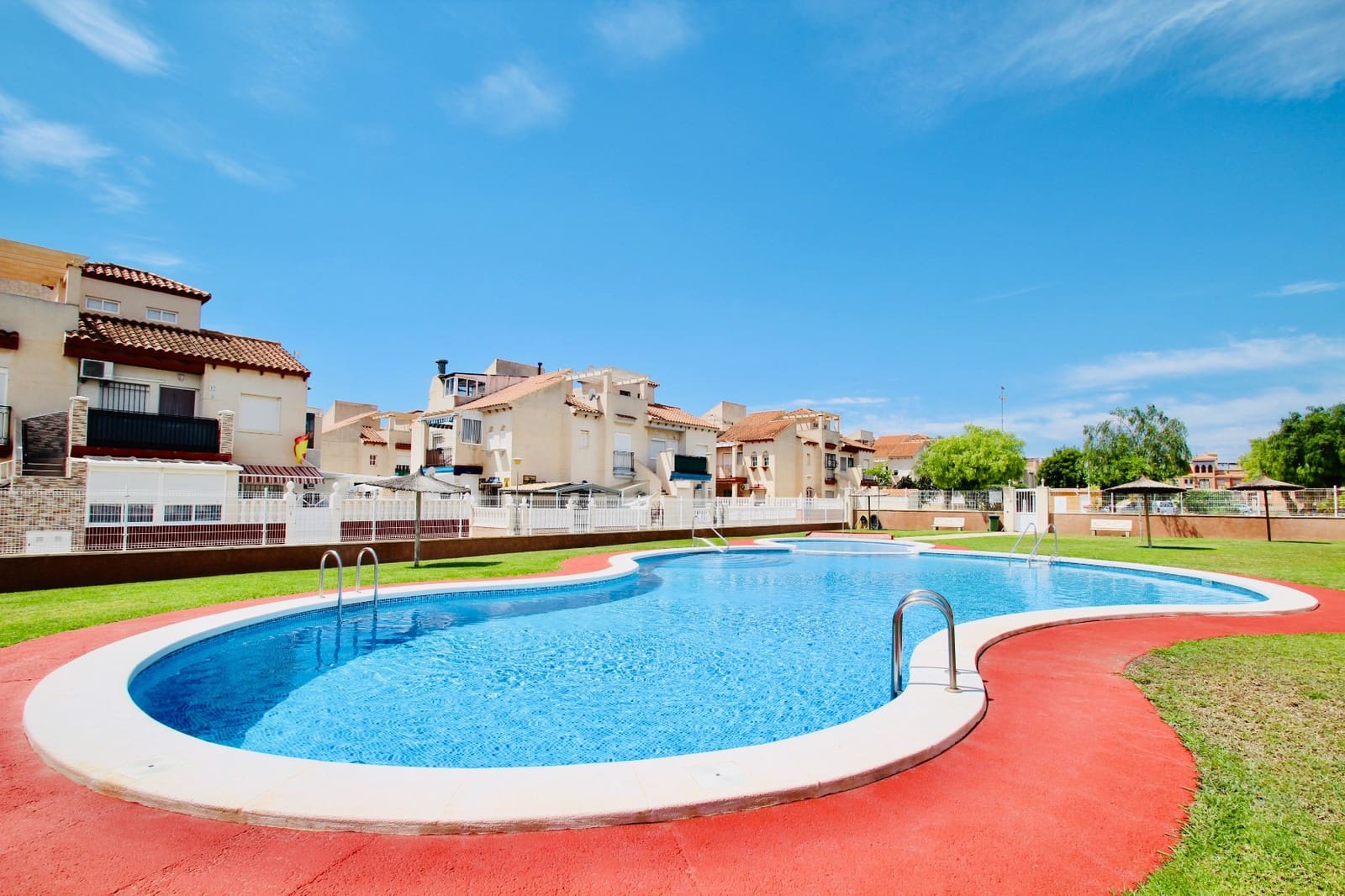 3 sovrum Lägenhet till salu i Playa Flamenca med pool garage - 144 900 € (Ref: 9162736)