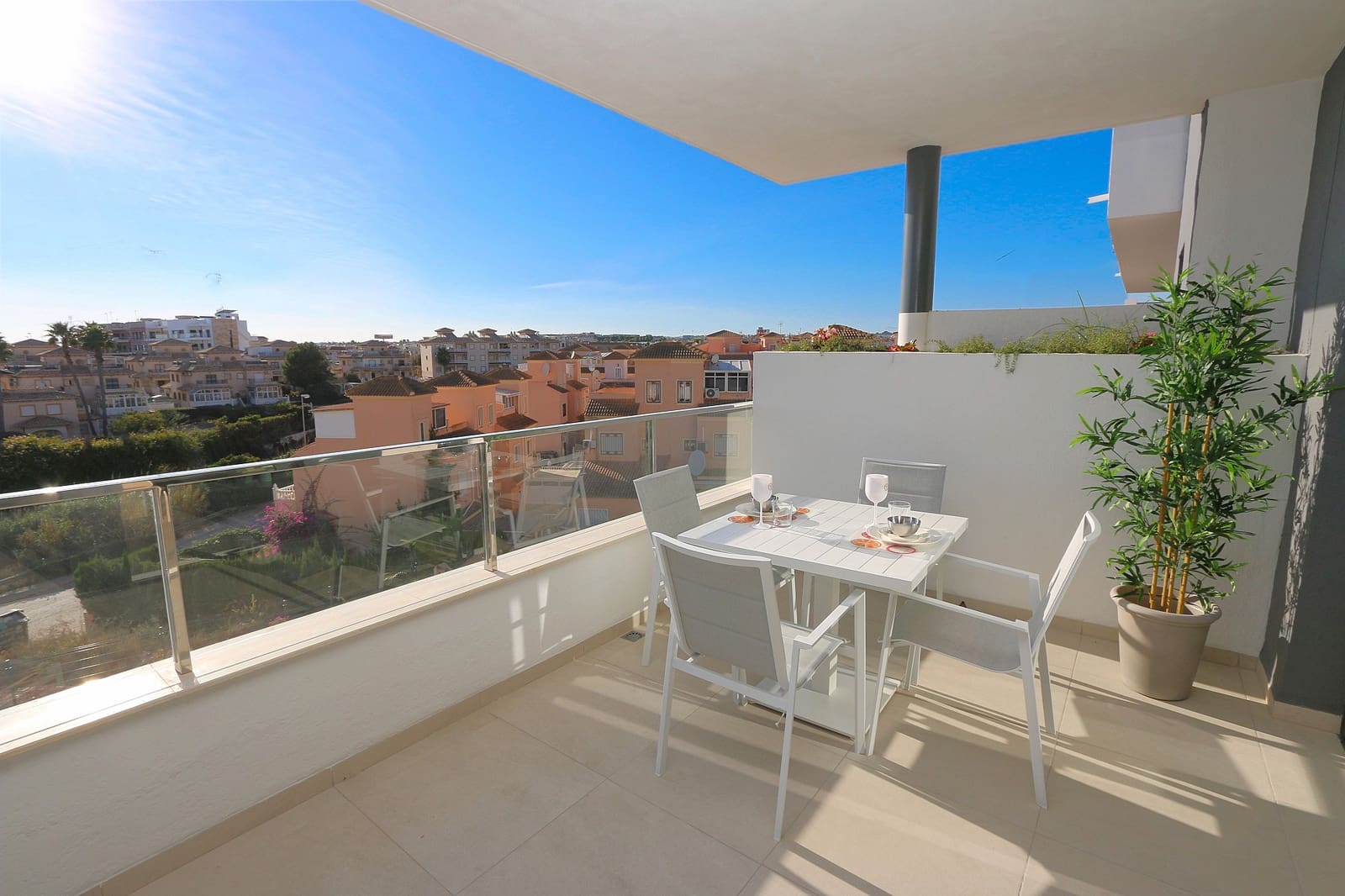 2 soverom Leilighet til salgs i Playa Flamenca med svømmebasseng garasje - € 412 000 (Ref: 9162743)