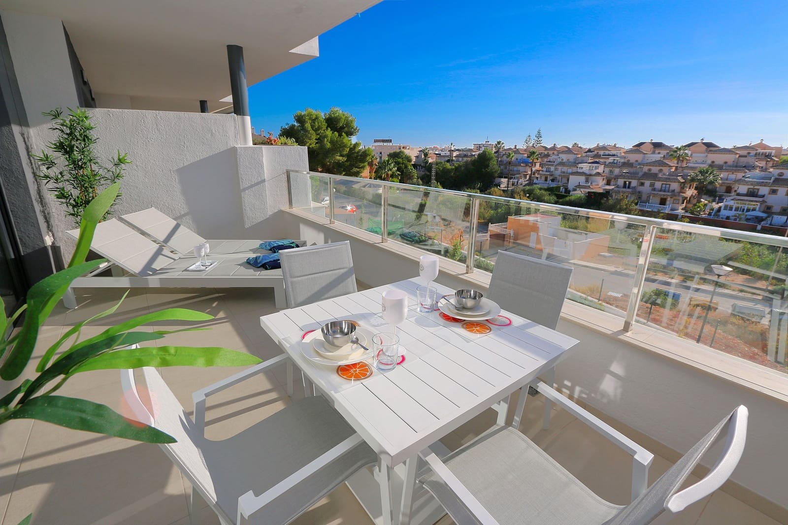 2 soverom Leilighet til salgs i Playa Flamenca med svømmebasseng garasje - € 412 000 (Ref: 9162743)