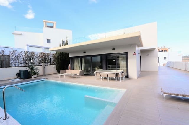 4 soverom Villa til salgs i Cabo Roig, Orihuela med svømmebasseng garasje - € 899 000 (Ref: 9162870)