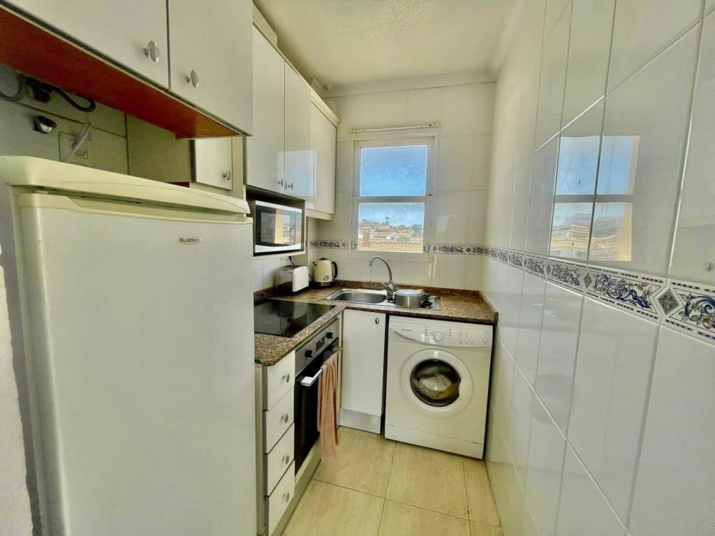 2 sovrum Lägenhet till salu i Torrevieja med pool - 118 000 € (Ref: 9168205)