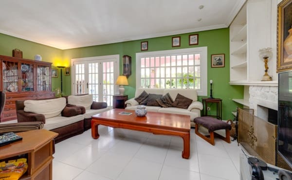 6 slaapkamer Villa te koop in Dehesa de Campoamor met zwembad - € 725.000 (Ref: 9175664)