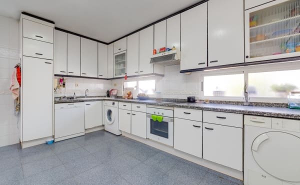 6 slaapkamer Villa te koop in Dehesa de Campoamor met zwembad - € 725.000 (Ref: 9175664)