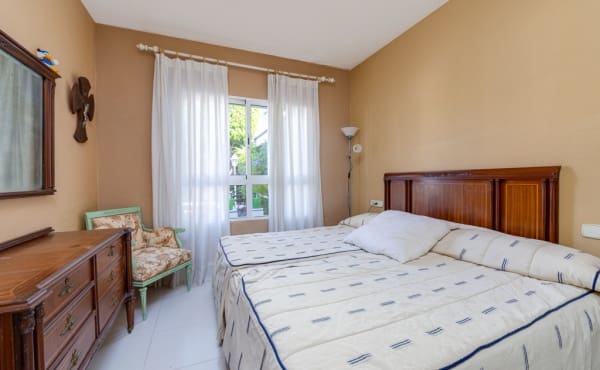 6 slaapkamer Villa te koop in Dehesa de Campoamor met zwembad - € 725.000 (Ref: 9175664)