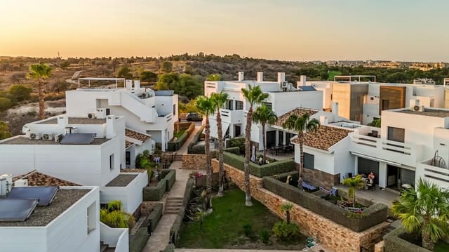 2 soveværelse Lejlighed til salg i Las Ramblas Golf, Orihuela med swimmingpool garage - € 365.000 (Ref: 9175737)