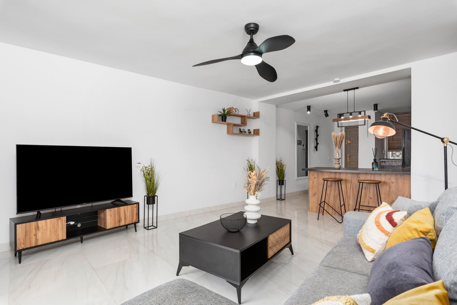 2 soveværelse Lejlighed til salg i La Zenia med swimmingpool garage - € 224.995 (Ref: 9186040)