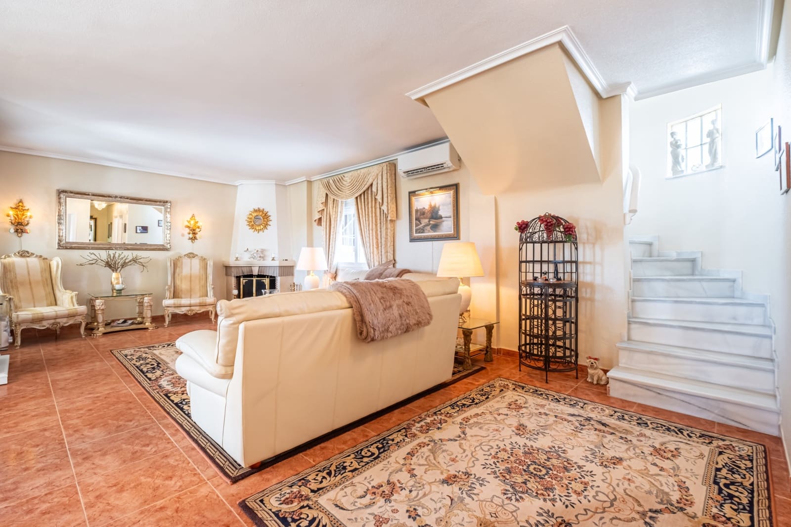 5 Zimmer Villa zu verkaufen in Playa Flamenca mit Pool Garage - 790.000 € (Ref: 9186110)