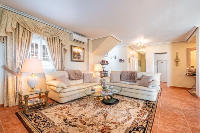 5 quarto Moradia para venda em Playa Flamenca, Orihuela com piscina garagem - 790 000 € (Ref: 9186110)