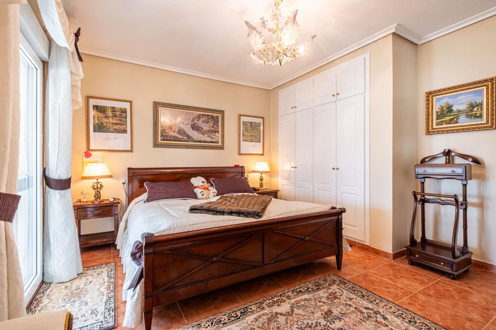 5 Zimmer Villa zu verkaufen in Playa Flamenca mit Pool Garage - 790.000 € (Ref: 9186110)