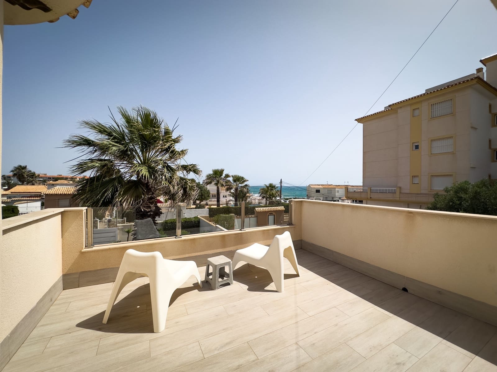 3 sypialnia Willa na sprzedaż w Playa Flamenca z basenem garażem - 899 000 € (Ref: 9186171)