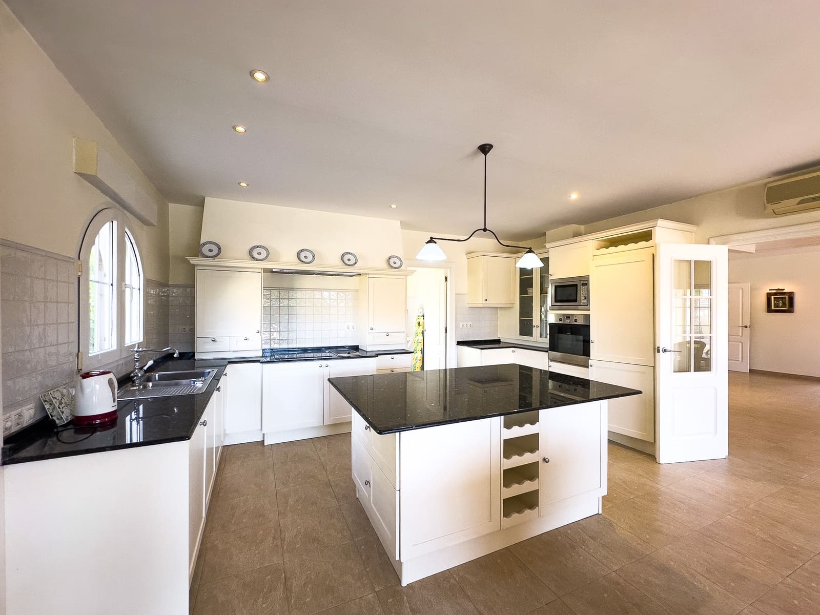 4 soverom Villa til salgs i Playa Flamenca med svømmebasseng garasje - € 930 000 (Ref: 9186178)