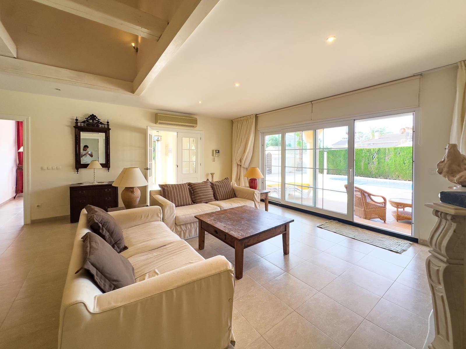 4 bedroom Villa for sale in Playa Flamenca with pool garage - € 860,000 (Ref: 9186178)