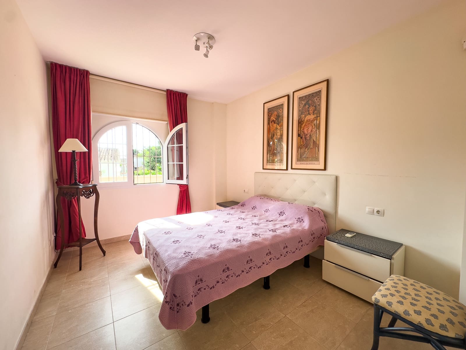 4 bedroom Villa for sale in Playa Flamenca with pool garage - € 860,000 (Ref: 9186178)