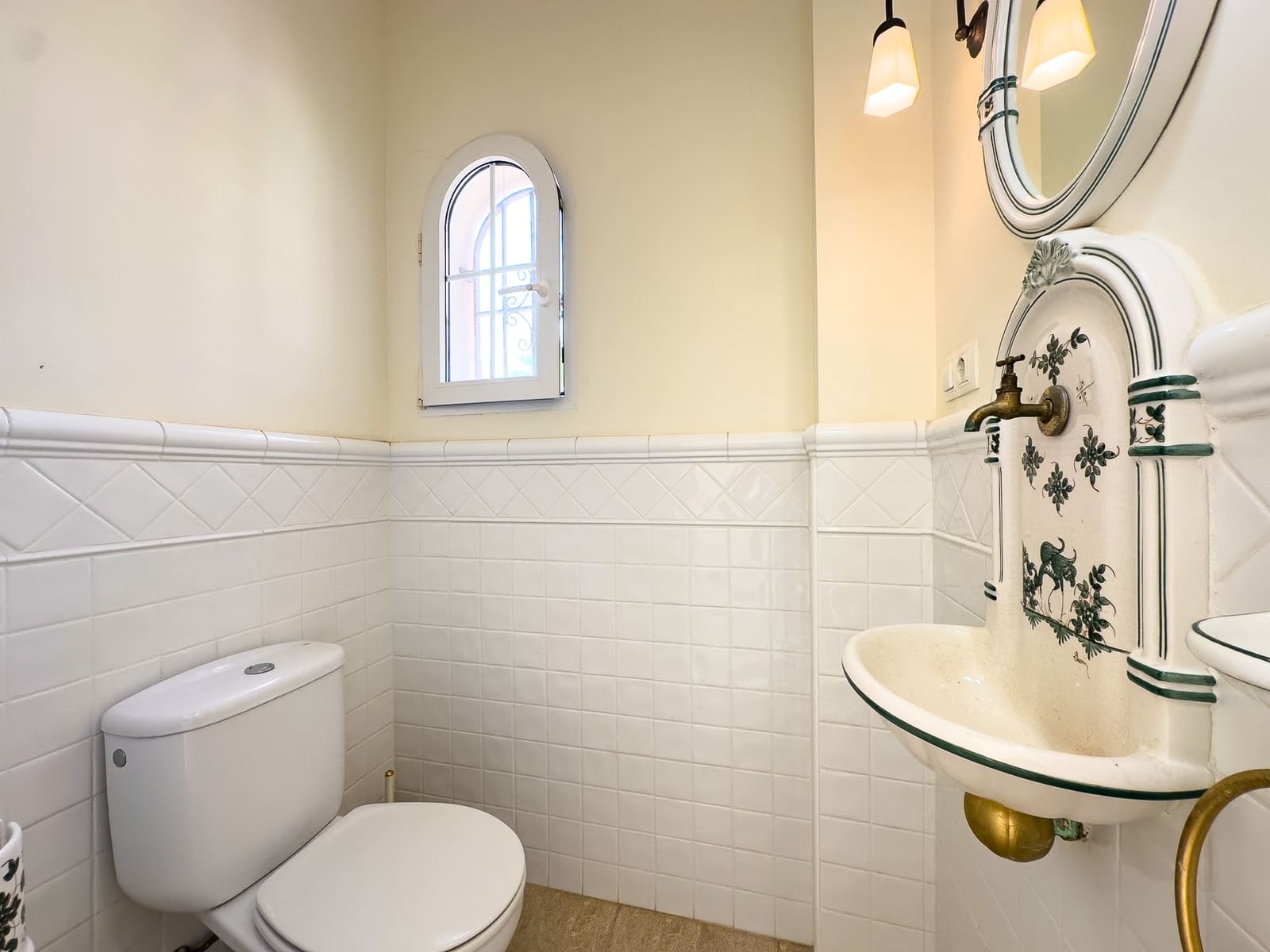 4 bedroom Villa for sale in Playa Flamenca with pool garage - € 860,000 (Ref: 9186178)