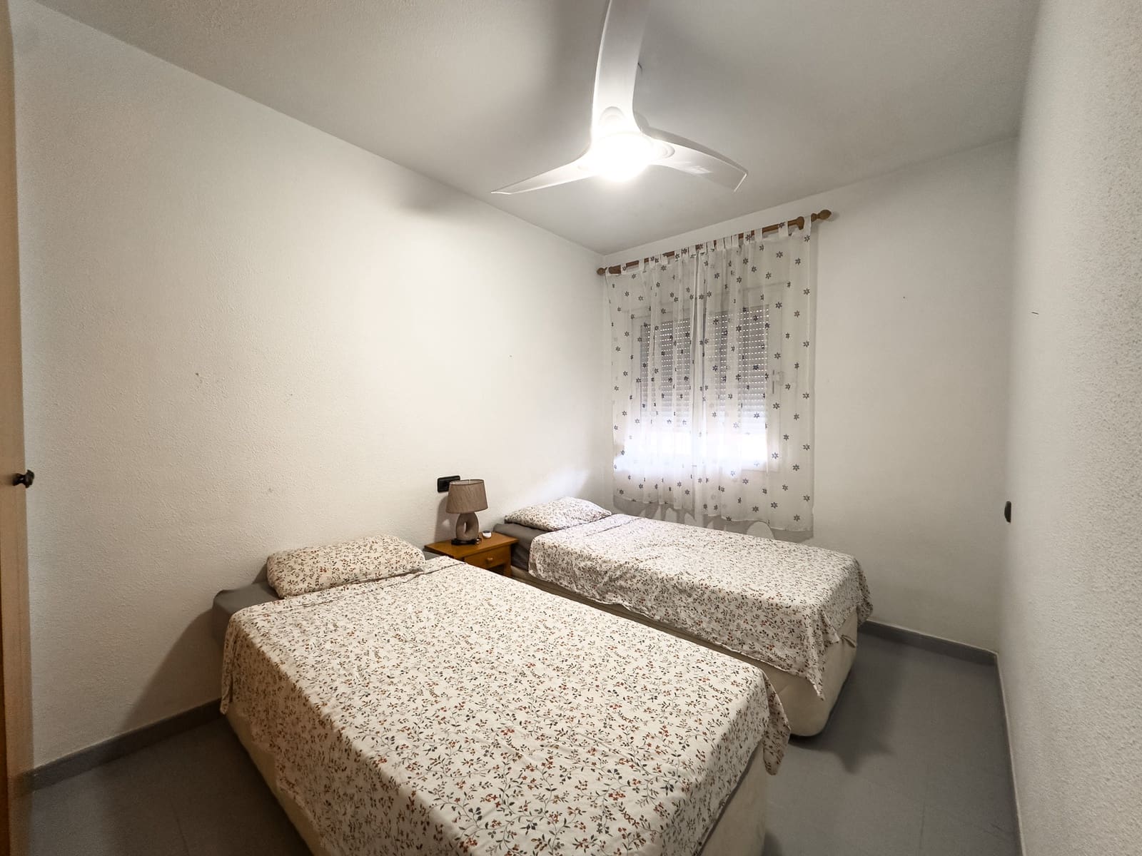 2 makuuhuone Huoneisto myytävänä paikassa Playa Flamenca mukana uima-altaan - 265 000 € (Ref: 9186184)