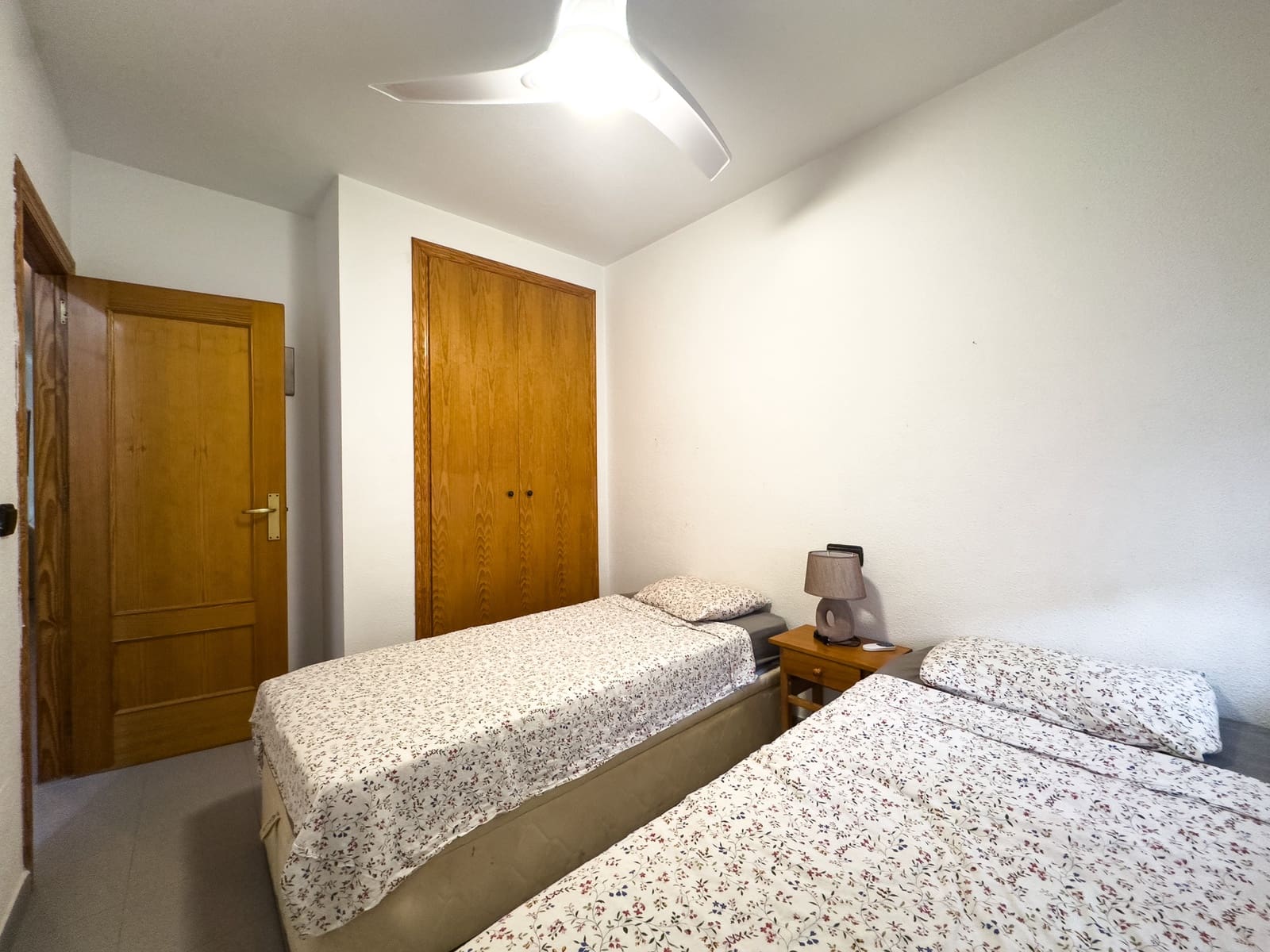 2 makuuhuone Huoneisto myytävänä paikassa Playa Flamenca mukana uima-altaan - 265 000 € (Ref: 9186184)