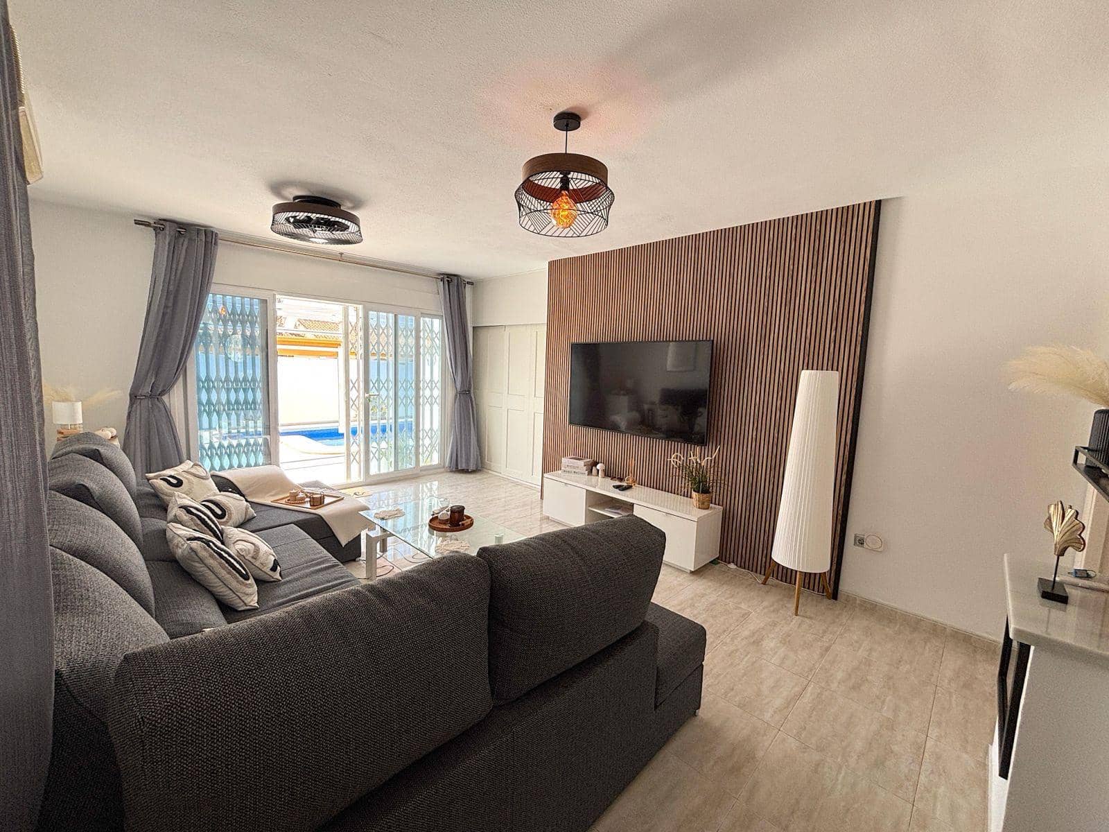 3 quarto Apartamento para venda em Villamartin com piscina - 424 995 € (Ref: 9190247)