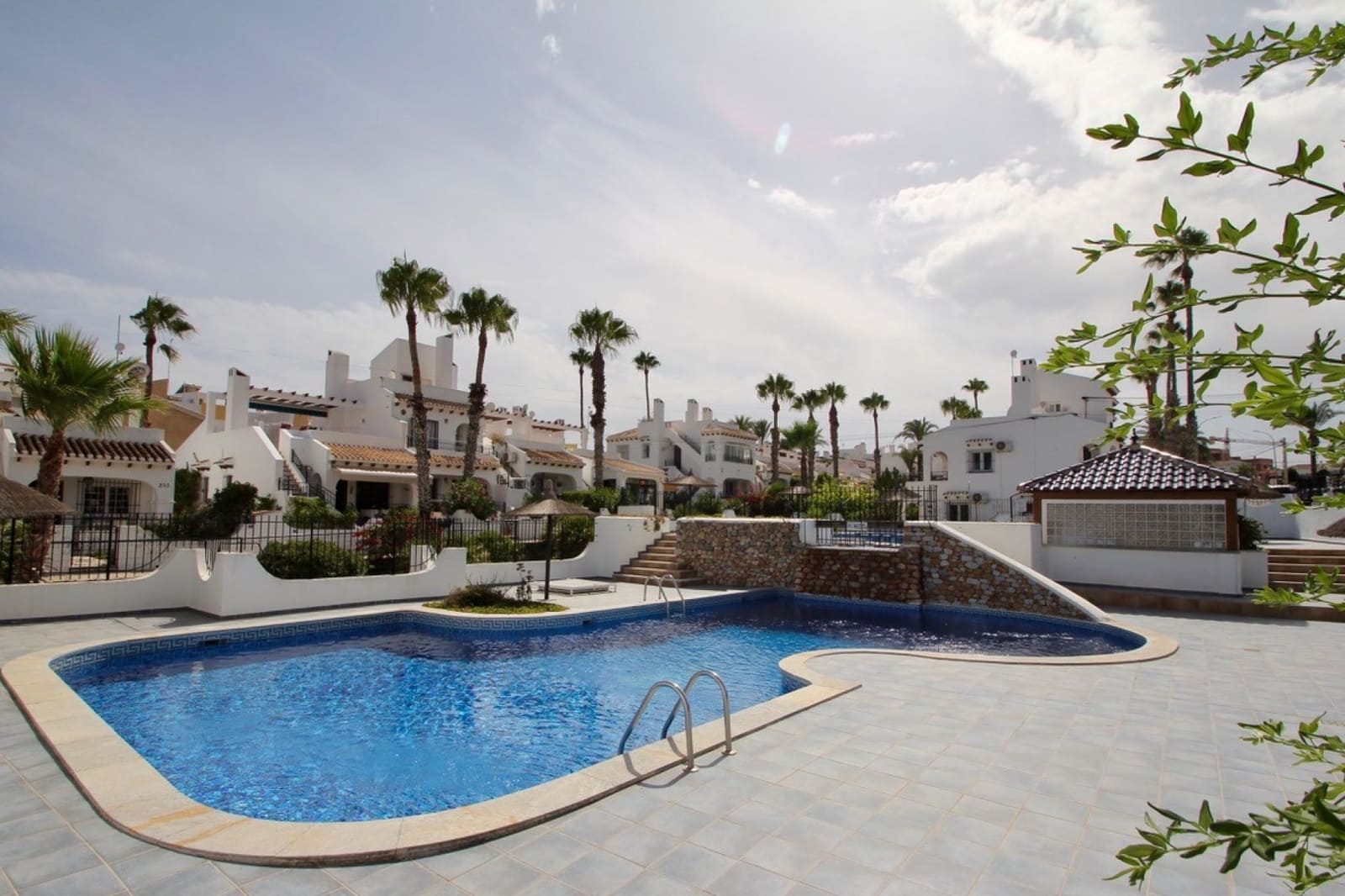 3 bedroom Townhouse for sale in Villamartin with pool - € 215,000 (Ref: 9190349)
