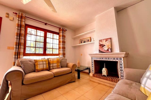 3 soverom Hus til salgs i Villamartin, Orihuela med svømmebasseng - € 215 000 (Ref: 9190349)