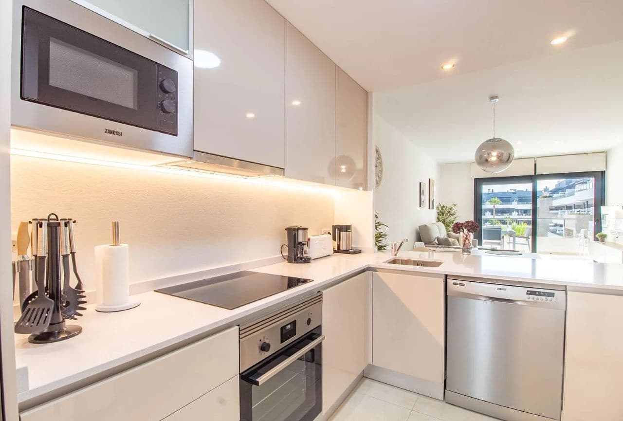 2 bedroom Apartment for sale in Playa Flamenca with pool garage - € 395,000 (Ref: 9191494)