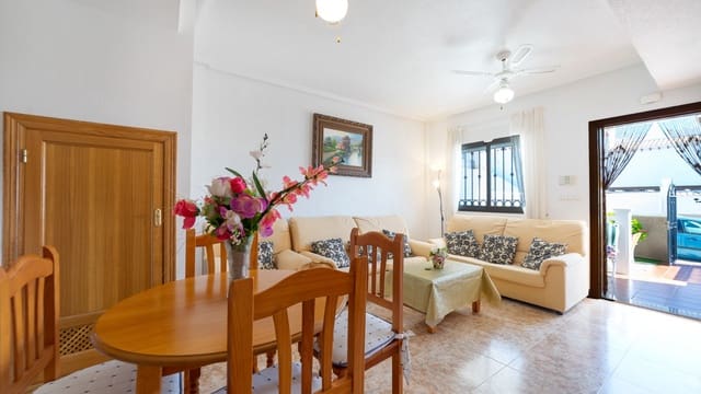 2 soveværelse Byhus til salg i Punta Prima, Torrevieja med swimmingpool garage - € 185.000 (Ref: 9191522)