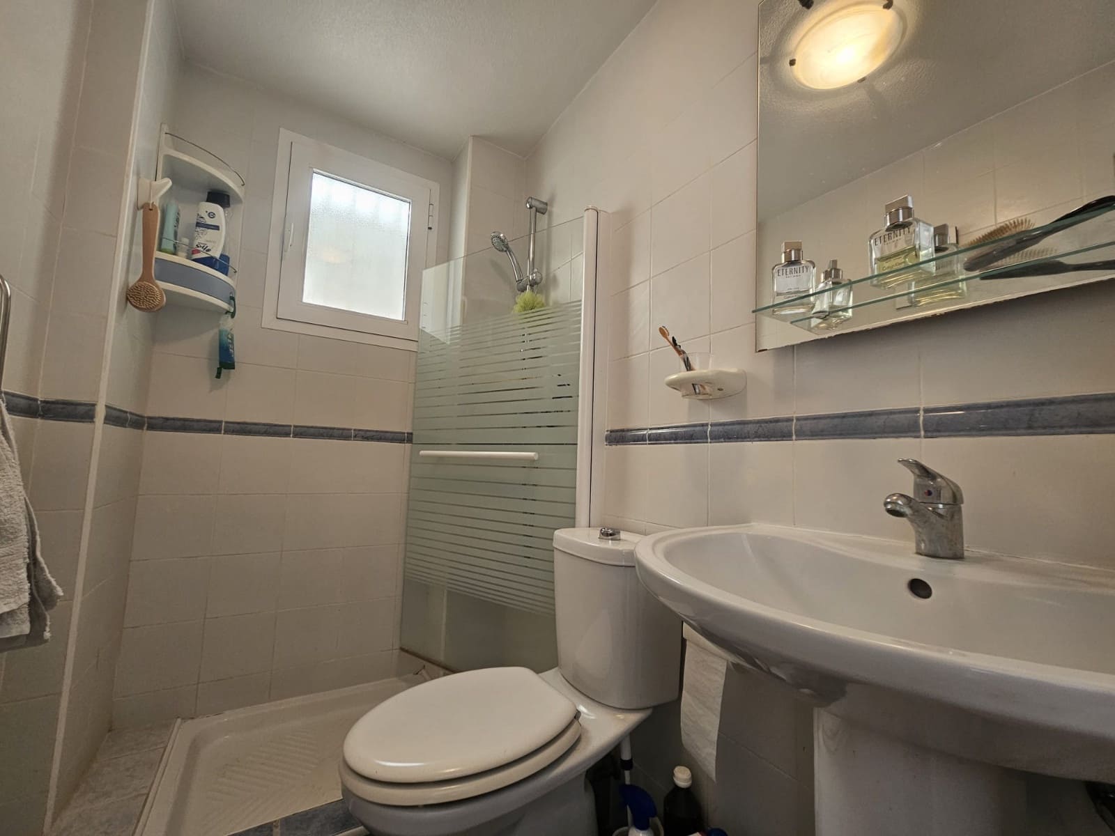 2 soveværelse Lejlighed til salg i Villamartin med swimmingpool garage - € 149.995 (Ref: 9191577)