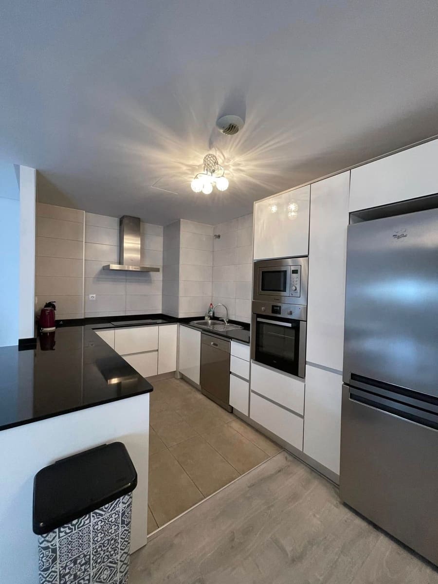 2 soverom Leilighet til salgs i Los Dolses med svømmebasseng garasje - € 235 000 (Ref: 9191596)