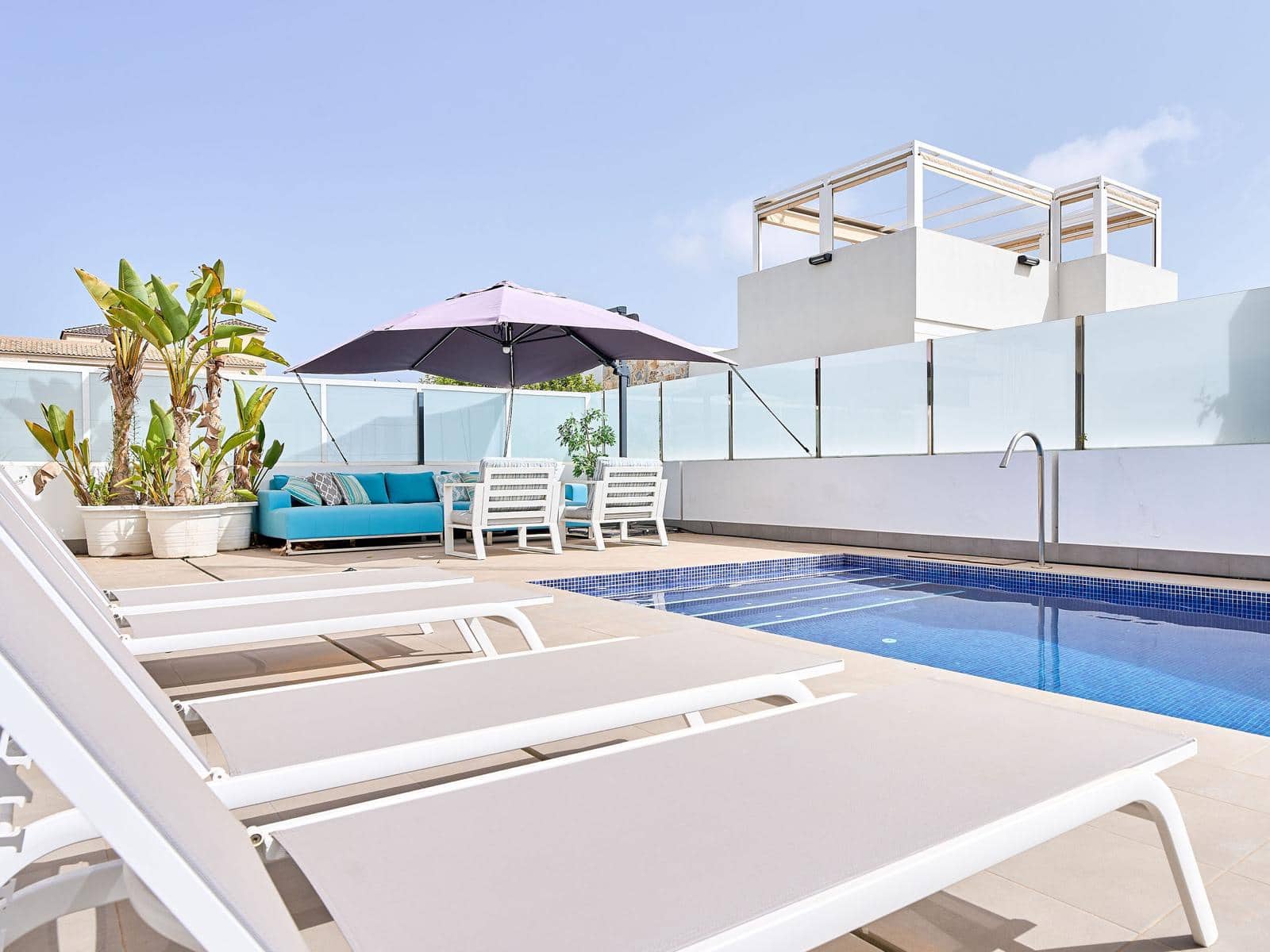 3 soveværelse Villa til salg i Orihuela Costa med swimmingpool garage - € 499.000 (Ref: 9197043)