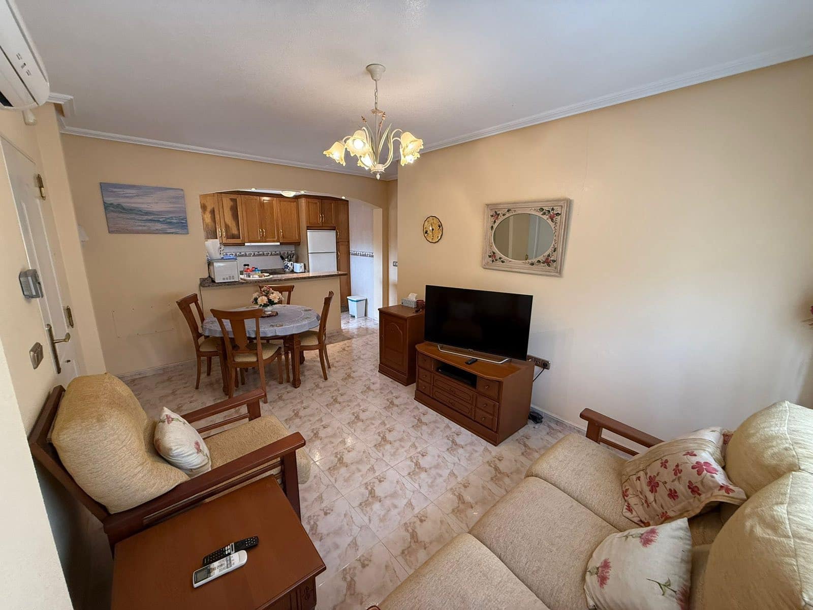 3 soverom Hus til salgs i Orihuela Costa med svømmebasseng garasje - € 214 990 (Ref: 9201609)